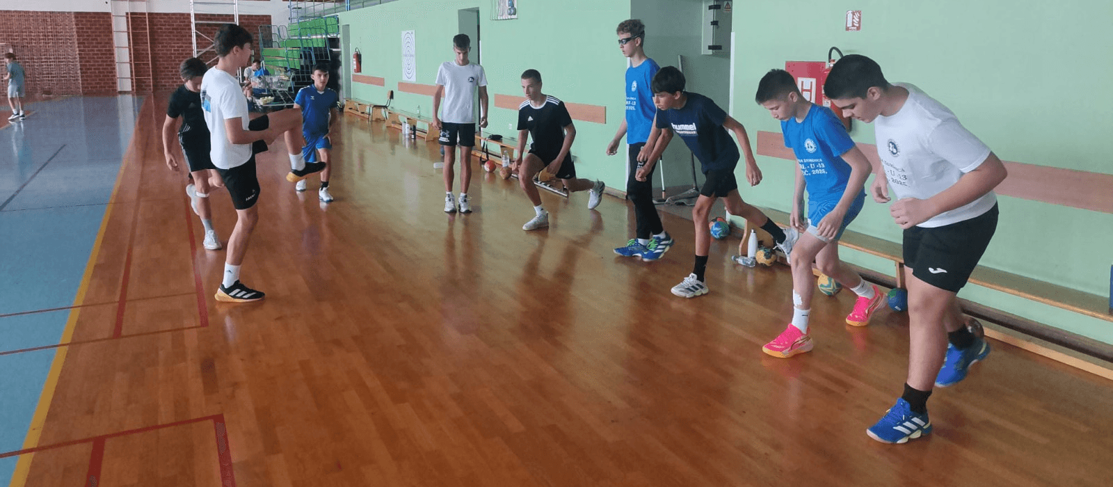 Počeli treninzi u rukometnoj školi "Kesizubac" RK Bjelovar – novi početak za buduće rukometne zvijezde