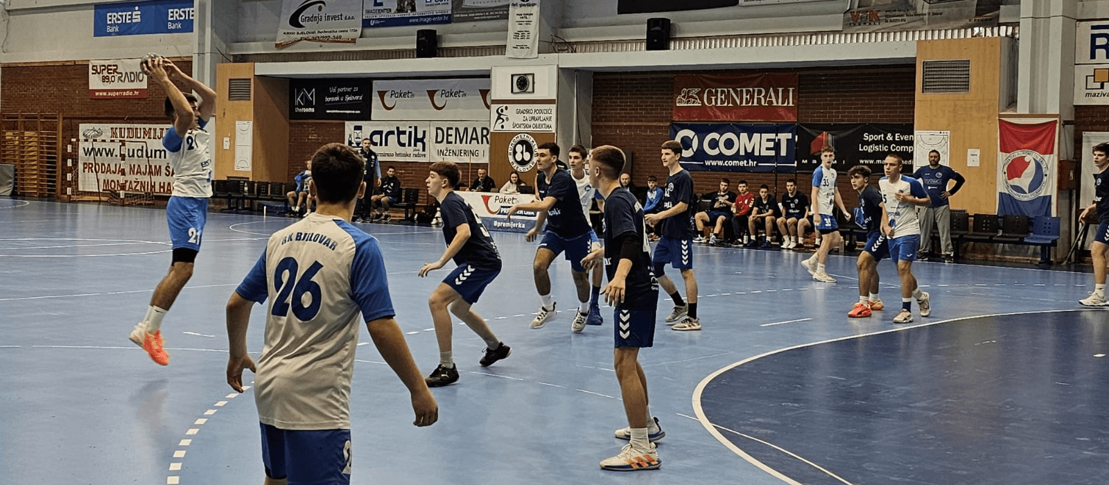 U-15 na vrhu ljestvice